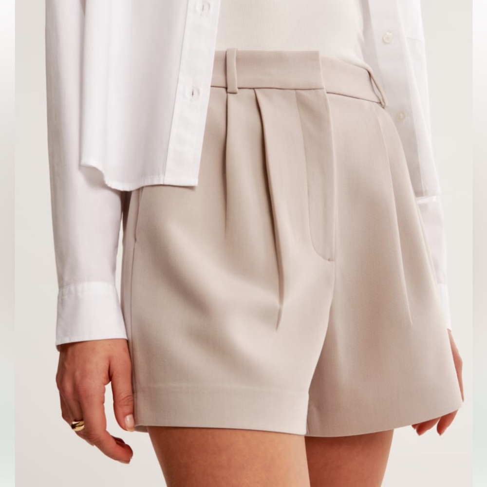 Abercrombie Tailored High Rise Shorts